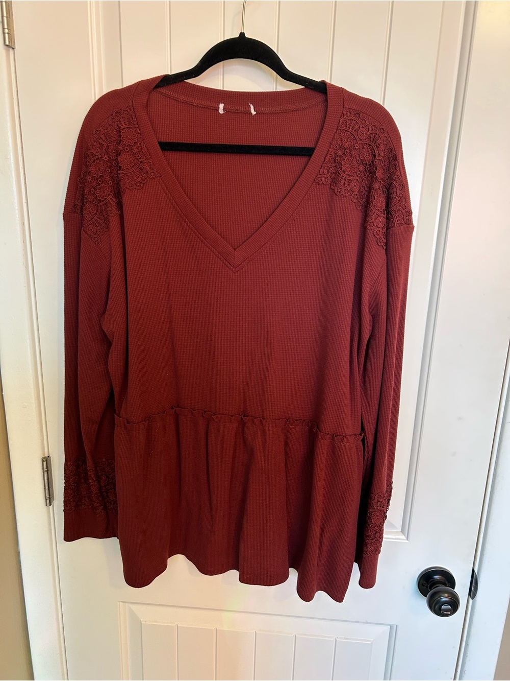 Women's V-Neck Peplum Long Sleeve Top - Rust